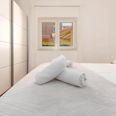 Casa vacanze Lucija, Stinjan