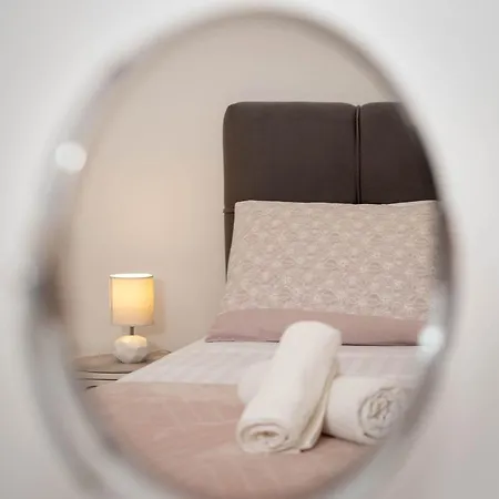 Lucija, Stinjan Vikendica *