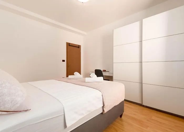 Lucija, Stinjan بيت للعطل بولا